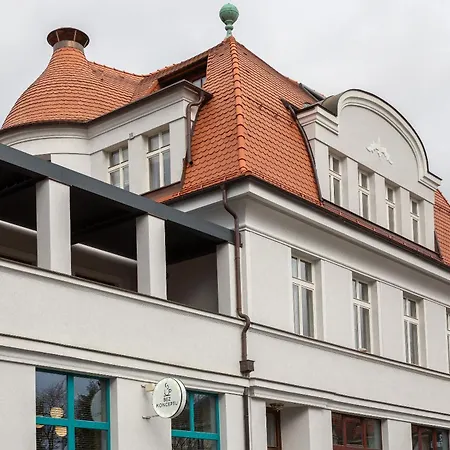 Husova 87 Rosewood Apartamento *