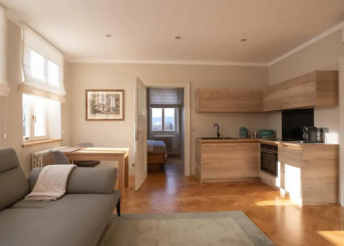 Husova 87 Rosewood * Liberec